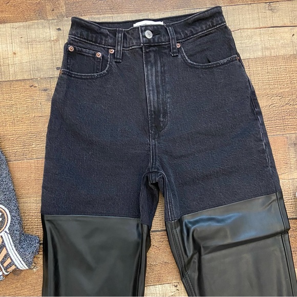 Abercrombie & Fitch ⭐️NWT 90's Hi Rise Straight Faux Leather Panels Curvy Love - Picture 3 of 14
